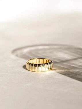 Caitlyn Minimalist Audrey Ring